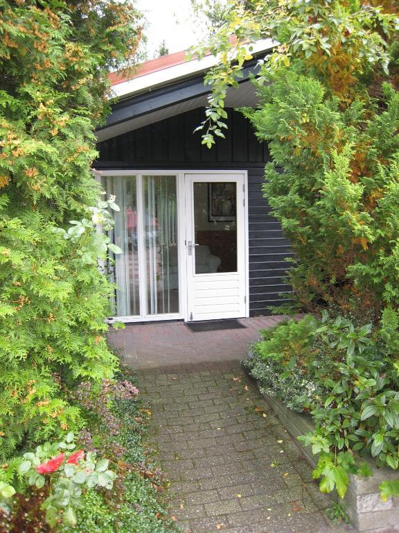 Vakantiepark De Bronzen Eik Sellingen Habitación foto